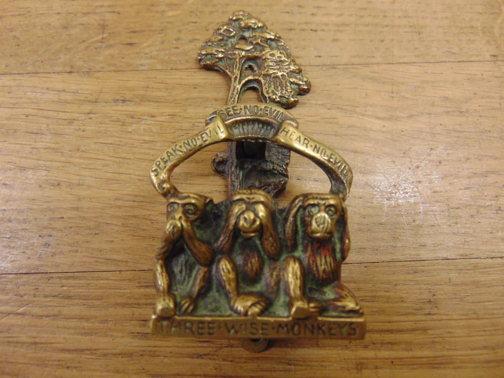Three Wise Monkeys Door Knocker D1191221 Antique Door knockers